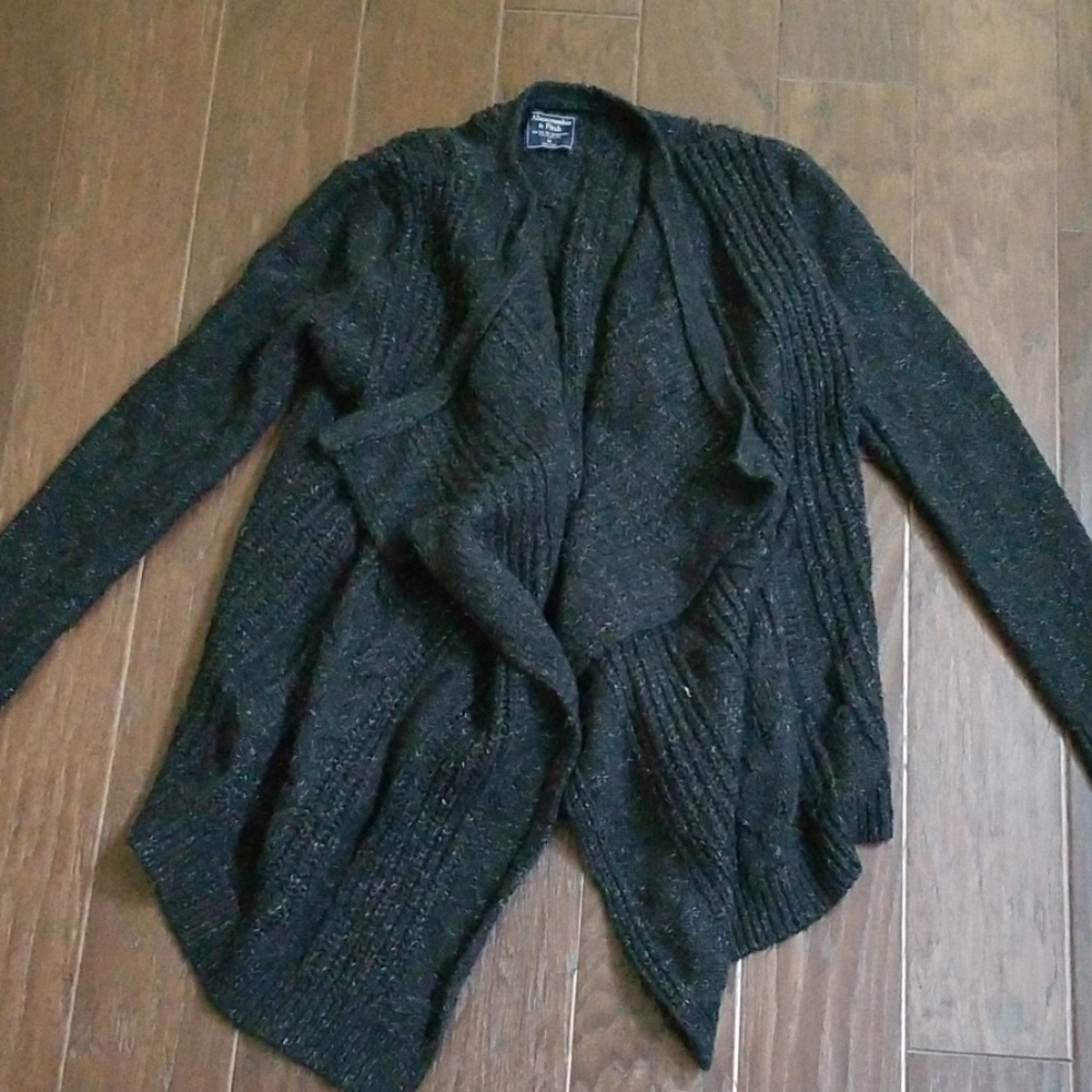Abercrombie and Fitch black blanket cardigan